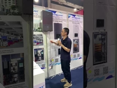 壁に設置されたガスで燃やされる熱水ボイラー